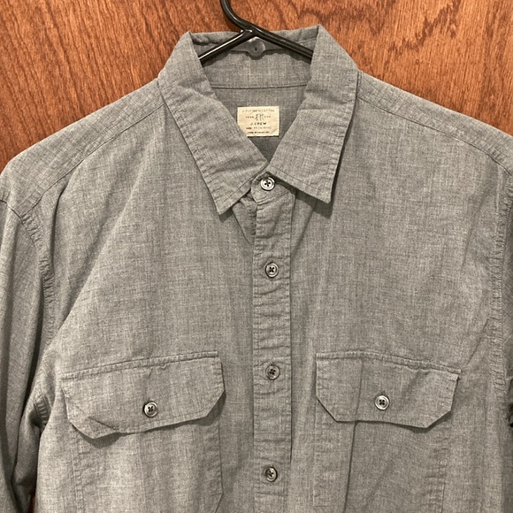 J. Crew Heather Grey Long Sleeved Cotton Button Down Shirt Men’s Size Medium - Picture 2 of 4